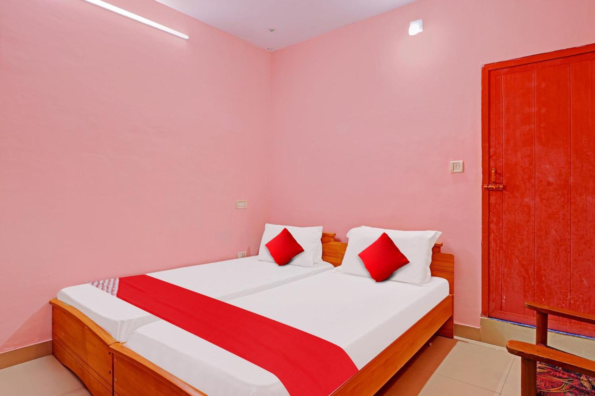 Hotel O Safa Inn Trippapur Exterior photo